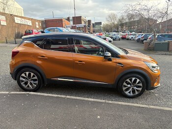 Used Renault Captur 2020 for sale - 77833998: Photo