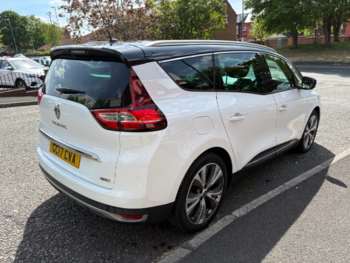 Used Renault Grand Scenic 2017 for sale - 74626688: Photo