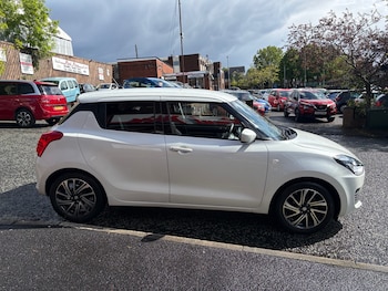 Used Suzuki Swift 2023 for sale - 78596585: Photo
