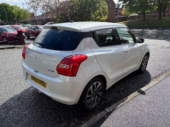 Used Suzuki Swift 2023 for sale - 78596585: Photo