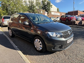 2020 (70) - 1.0 TCe Bi-Fuel Essential 5dr