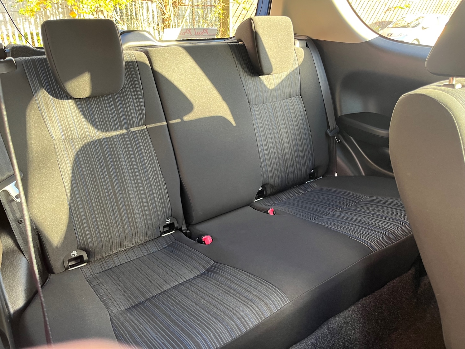 Used Suzuki Swift 2015 for sale - 76507376: Photo 10