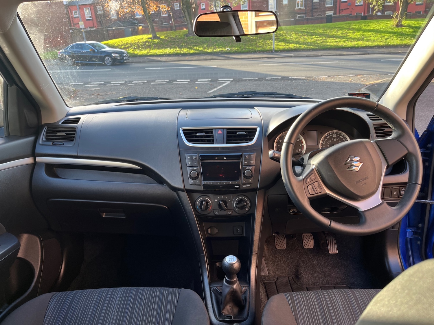 Used Suzuki Swift 2015 for sale - 76507376: Photo 11