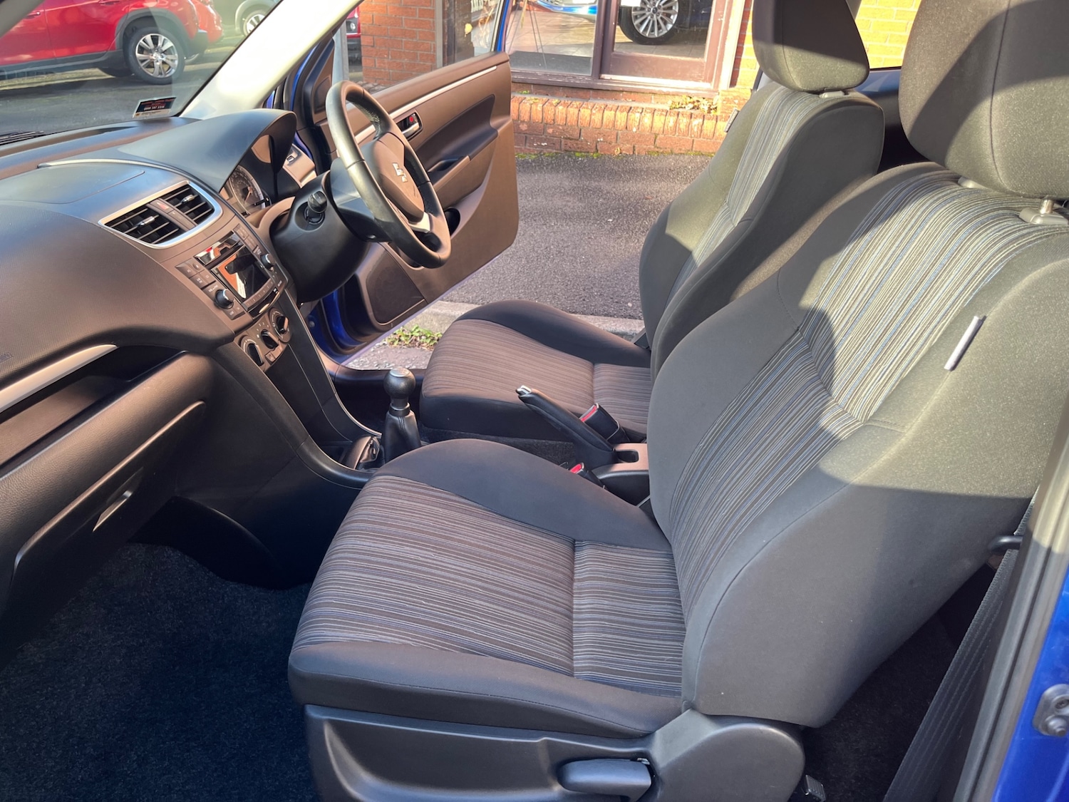 Used Suzuki Swift 2015 for sale - 76507376: Photo 13