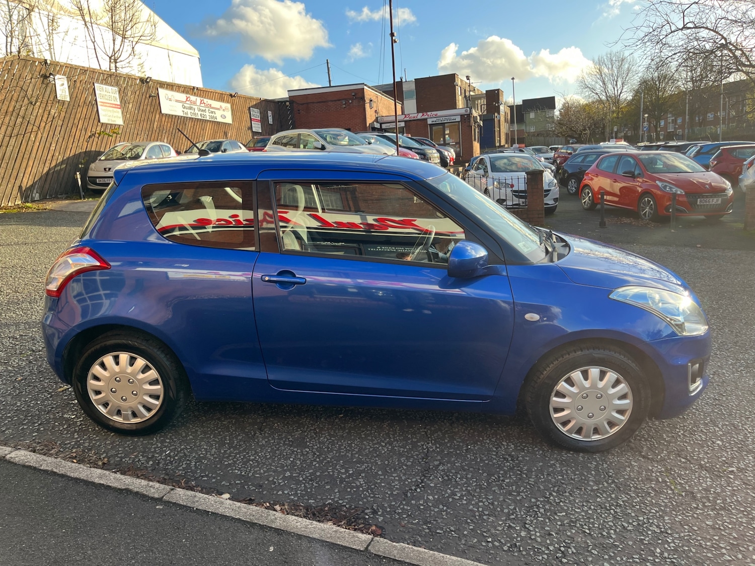 Used Suzuki Swift 2015 for sale - 76507376: Photo 2