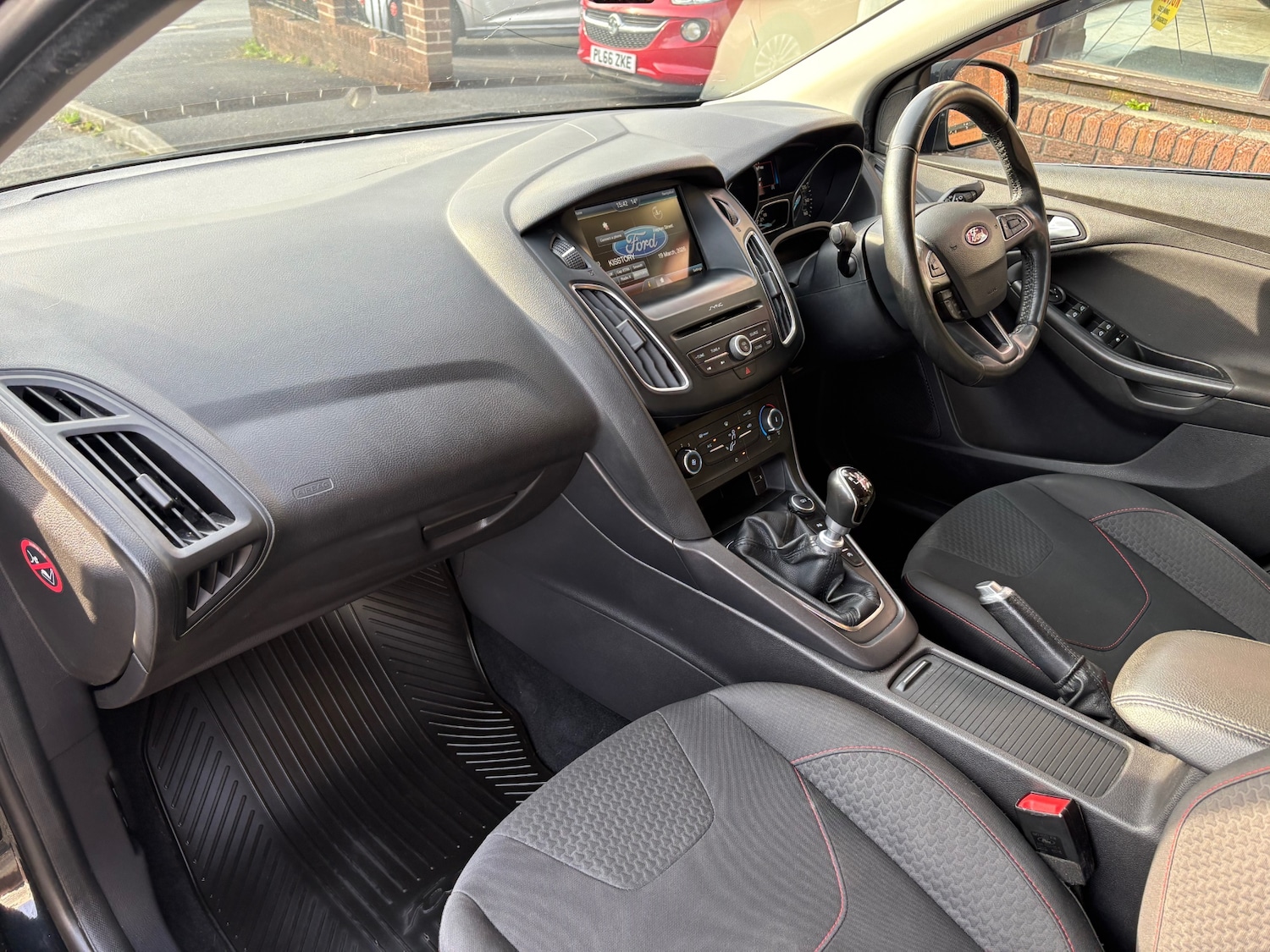 Used Ford Focus 2015 for sale - 77947415: Photo 13