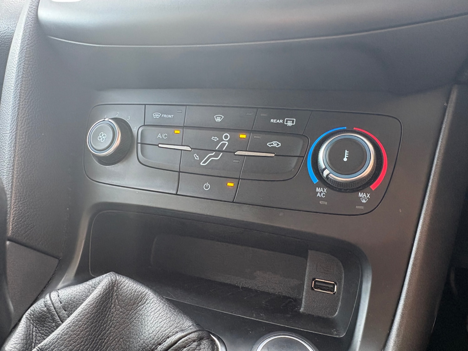 Used Ford Focus 2015 for sale - 77947415: Photo 19