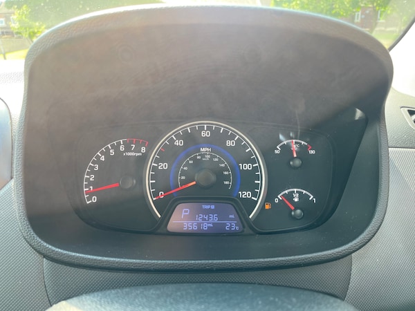 Used Hyundai i10 2019 for sale - 71390019: Photo 13