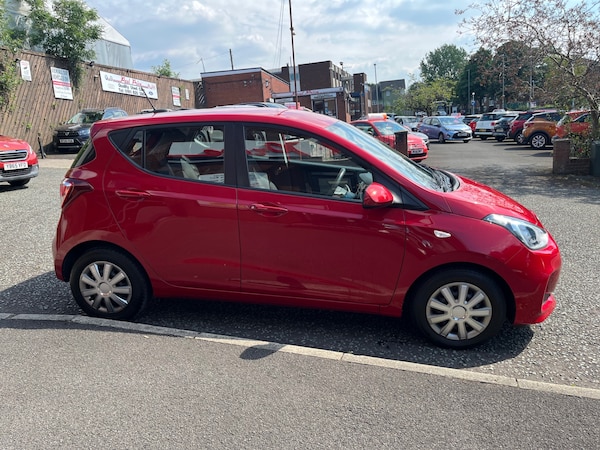 Used Hyundai i10 2019 for sale - 71390019: Photo 2