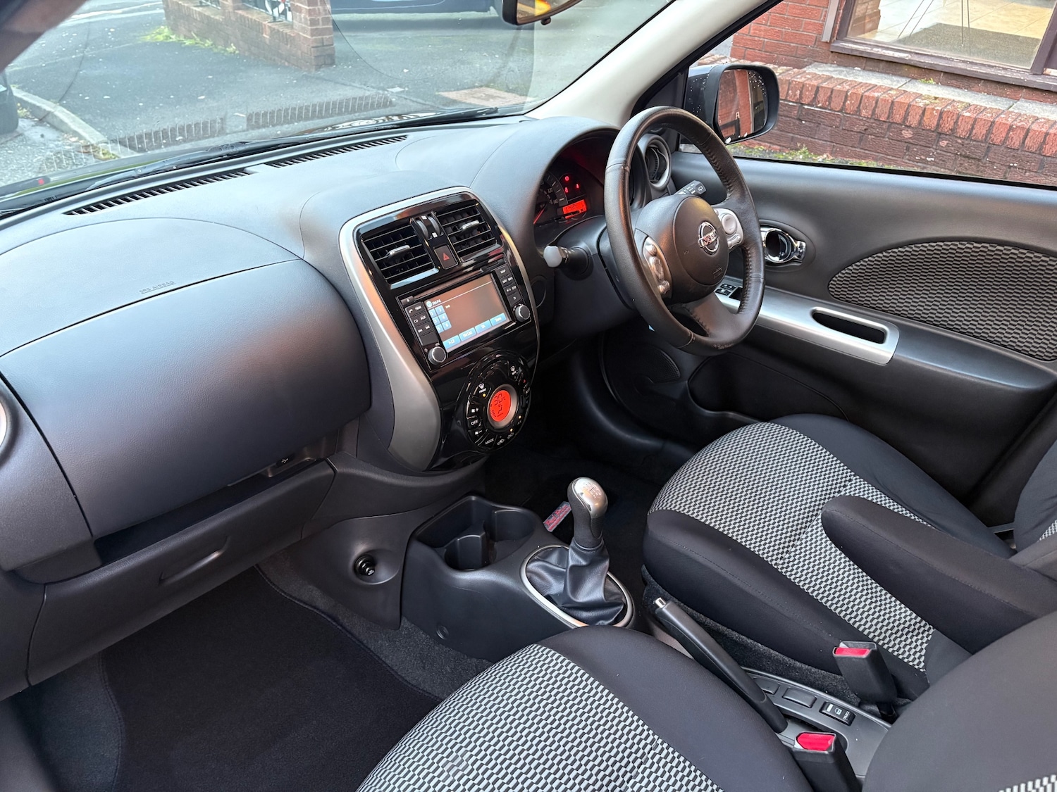 Used Nissan Micra 2015 for sale - 76792648: Photo 12