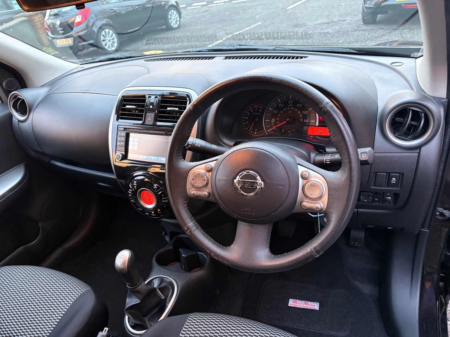Used Nissan Micra 2015 for sale - 76792648: Photo 9