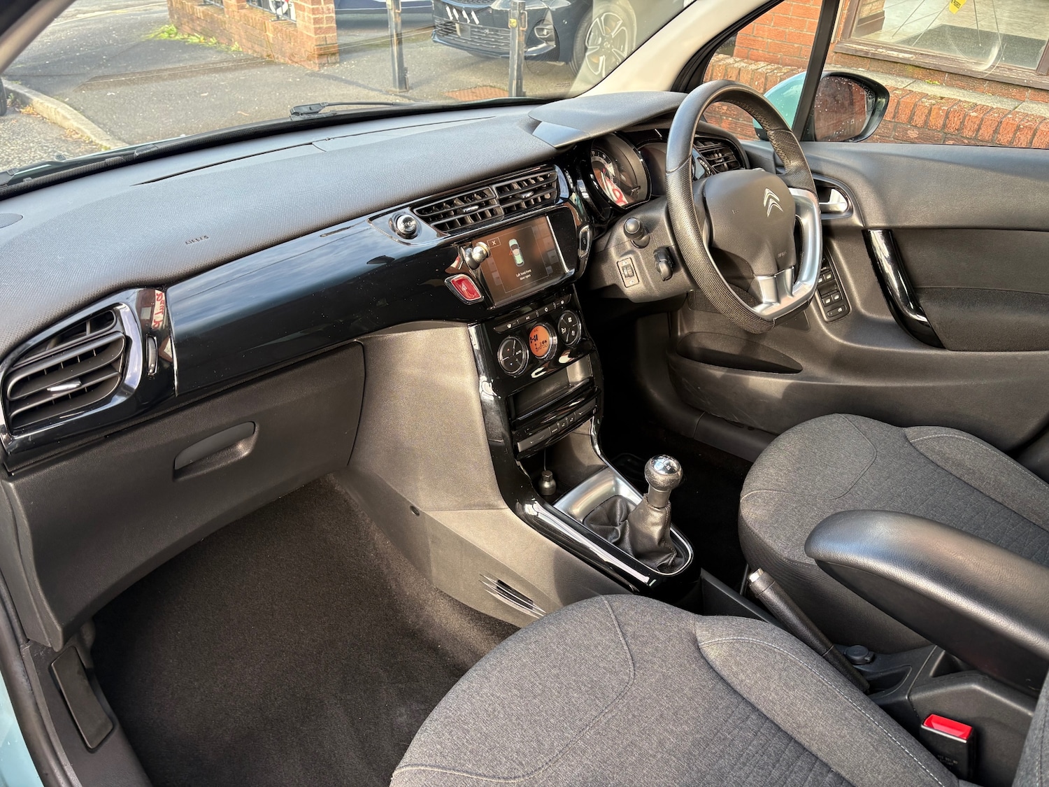 Used Citroen C3 2016 for sale - 76904631: Photo 13