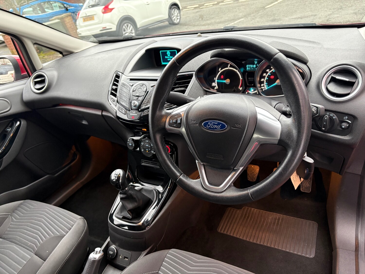 Used Ford Fiesta 2015 for sale - 77528437: Photo 9