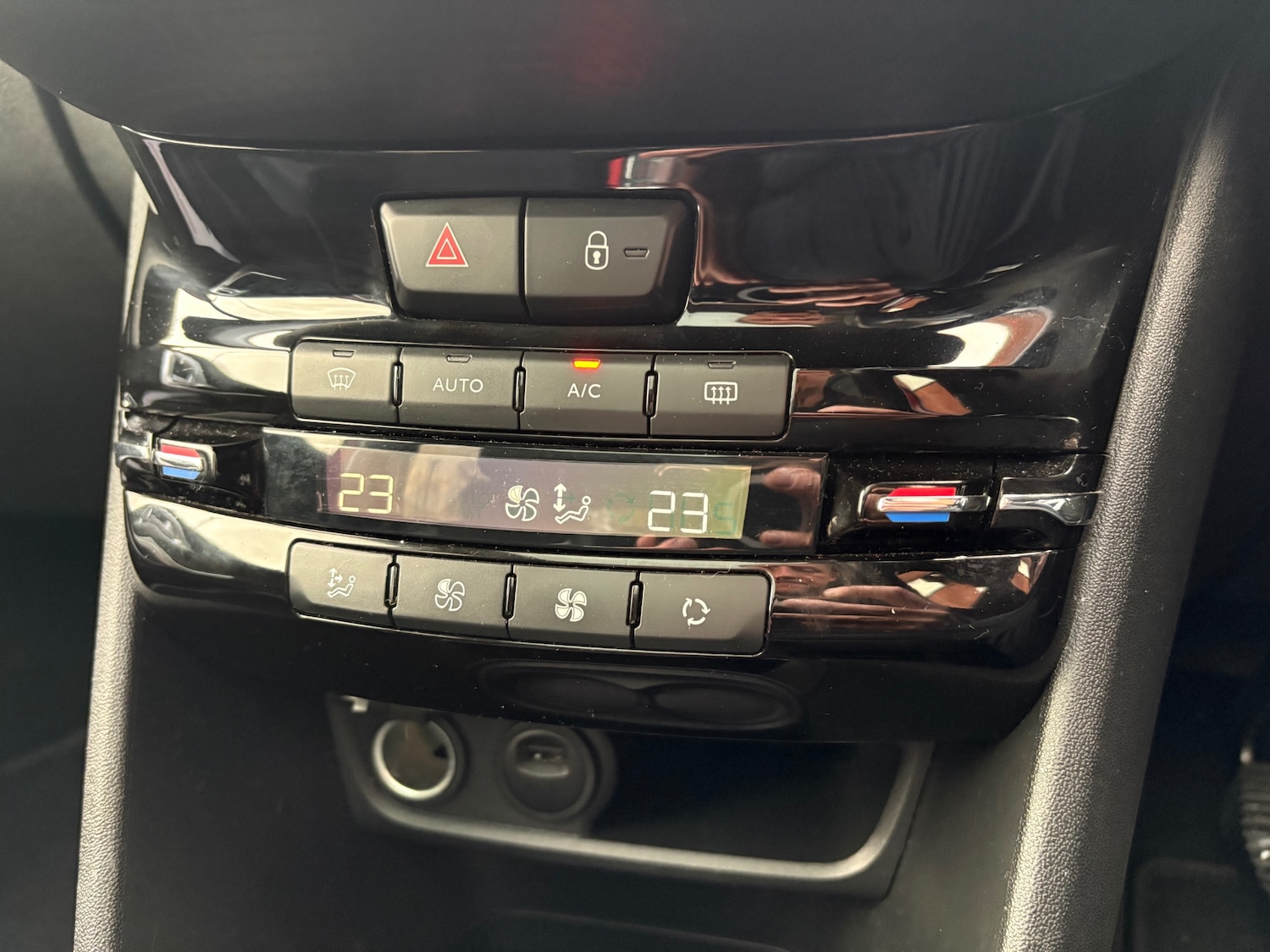 Used Peugeot 2008 2019 for sale - 76427827: Photo 18