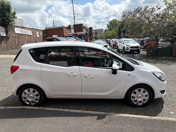 Used Vauxhall Meriva 2015 for sale - 75303567: Photo 2