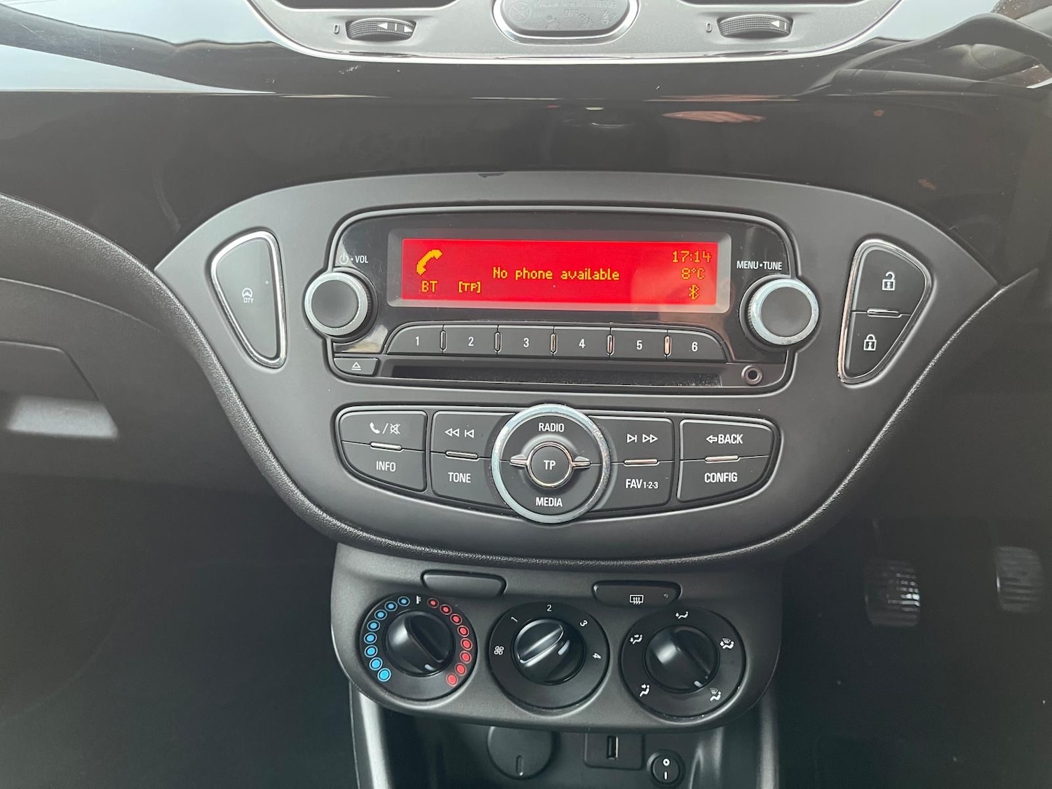 Used Vauxhall Corsa 2015 for sale - 77619380: Photo 14