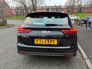 Used Kia Ceed 2022 for sale - 76907788: Photo