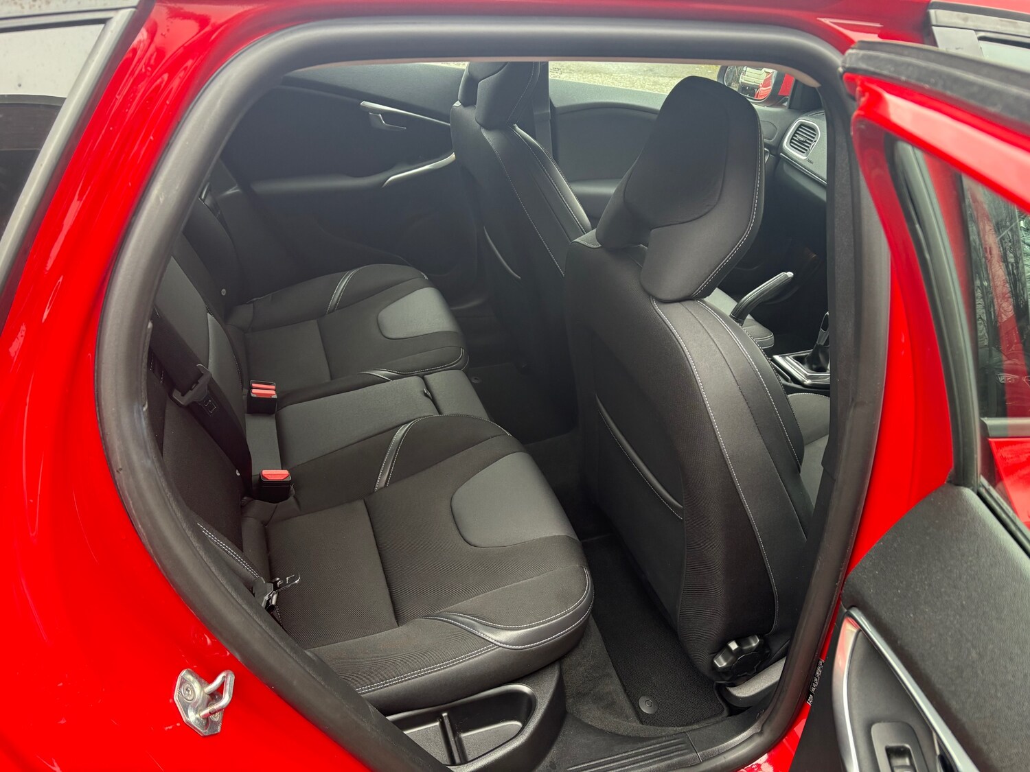 Used Volvo V40 2017 for sale - 77591801: Photo 11