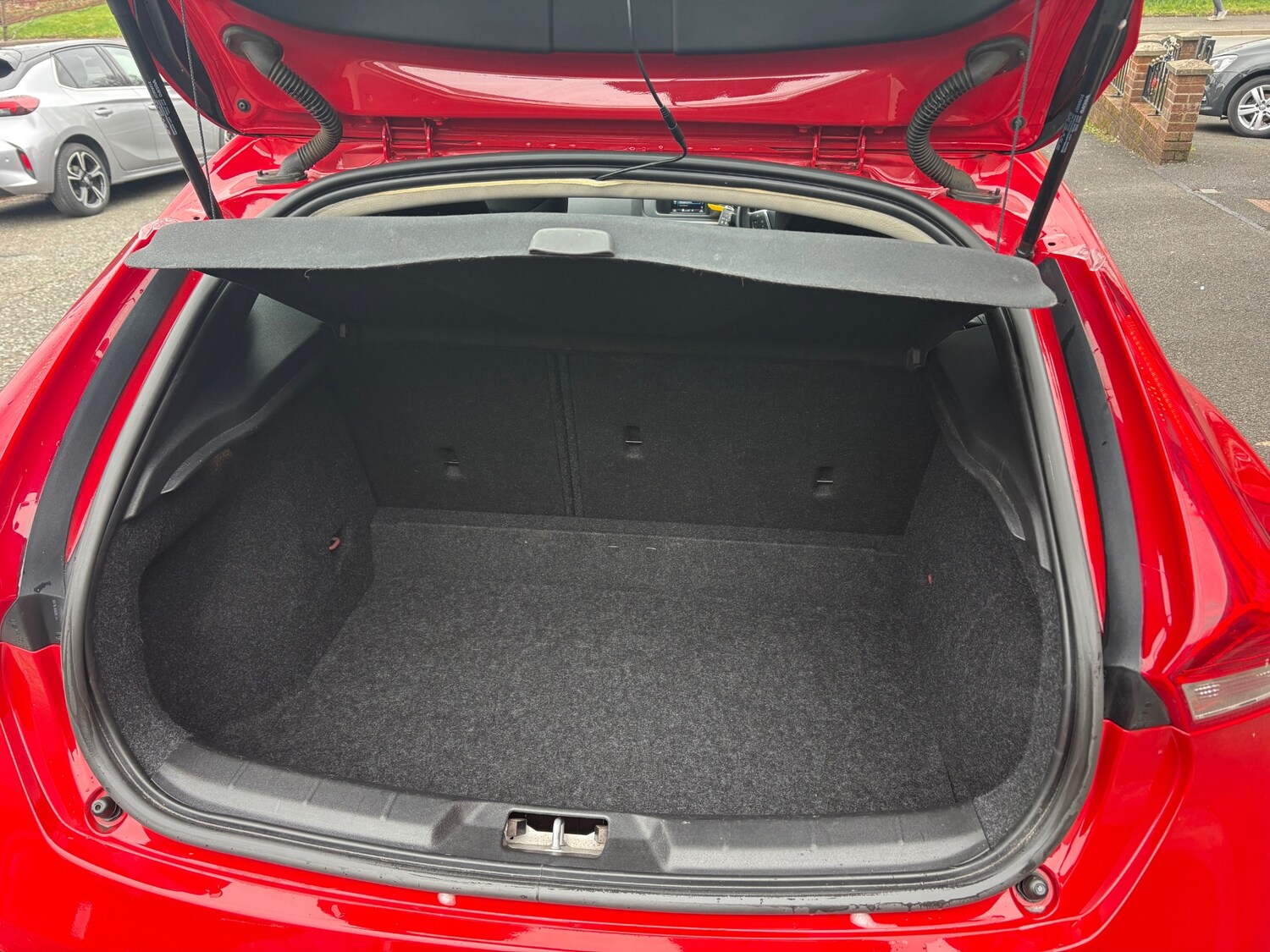 Used Volvo V40 2017 for sale - 77591801: Photo 12