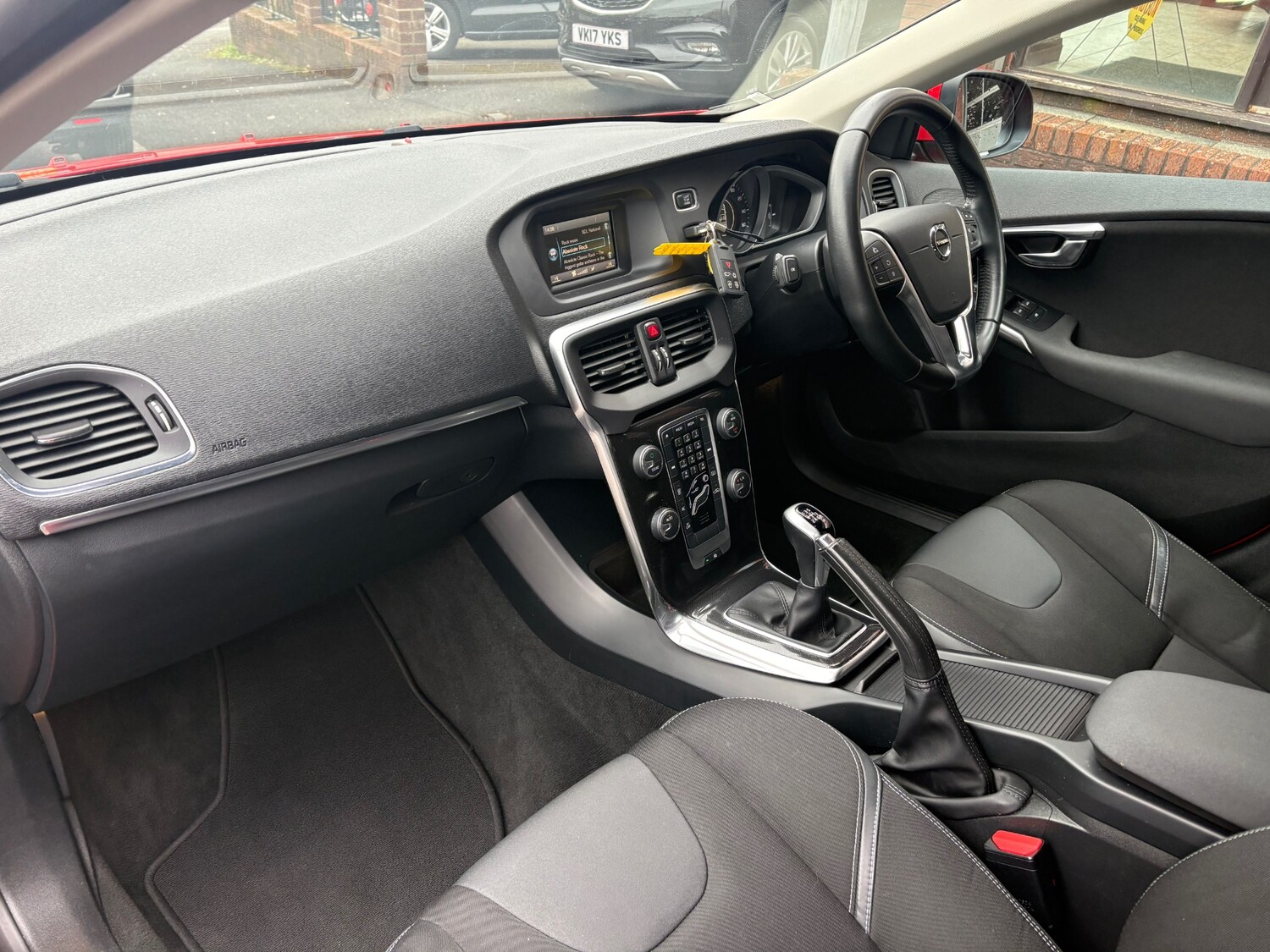 Used Volvo V40 2017 for sale - 77591801: Photo 13