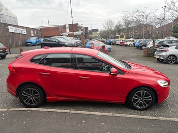 Used Volvo V40 2017 for sale - 77591801: Photo