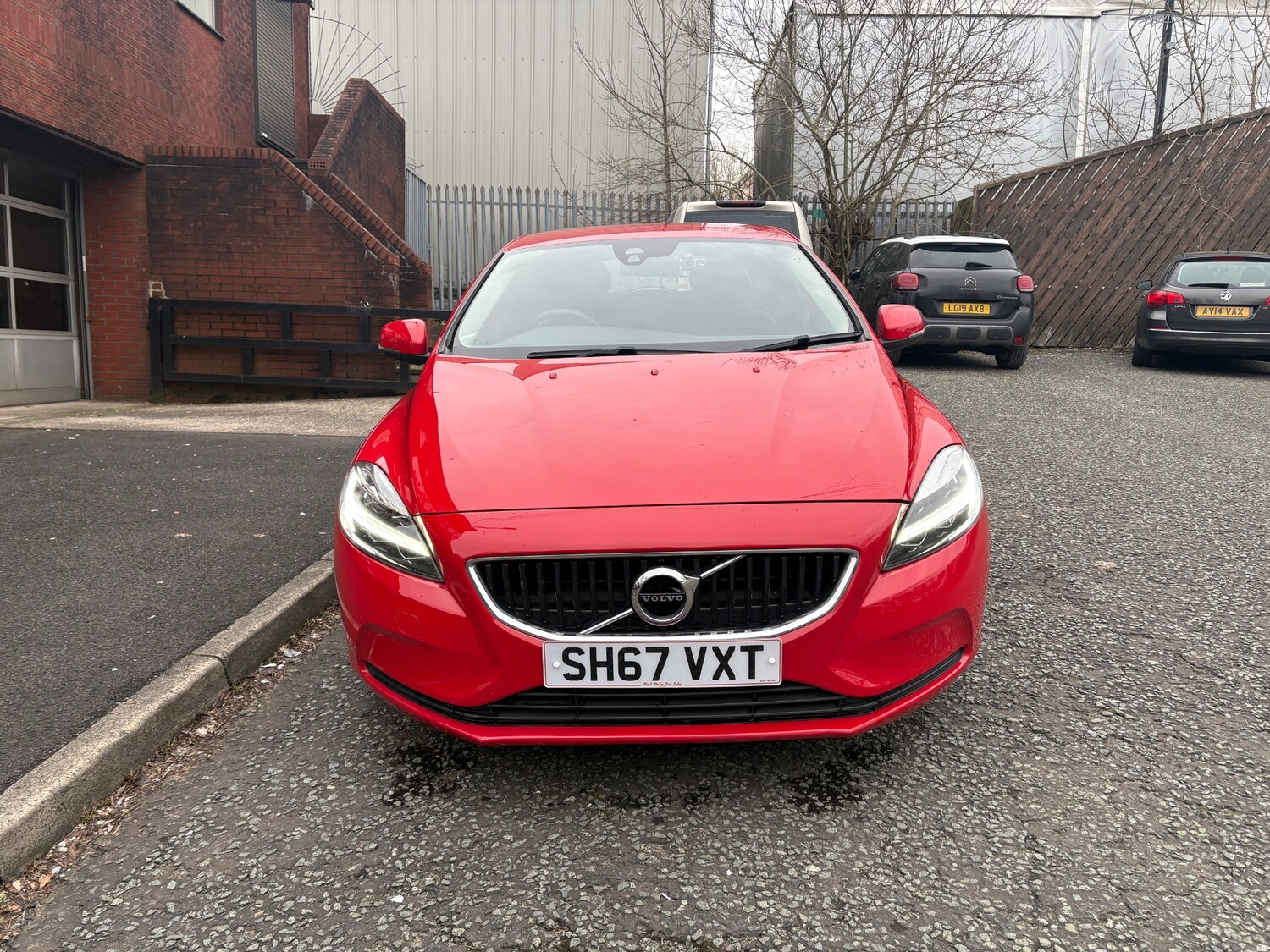 Used Volvo V40 2017 for sale - 77591801: Photo 8