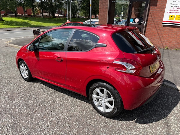Used Peugeot 208 2015 for sale - 75106418: Photo 5