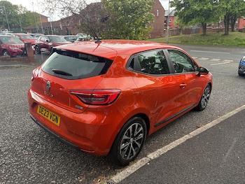 Used Renault Clio 2023 for sale - 78580335: Photo