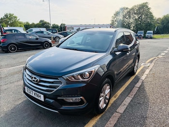 Used Hyundai Santa Fe 2017 for sale - 78740068: Photo