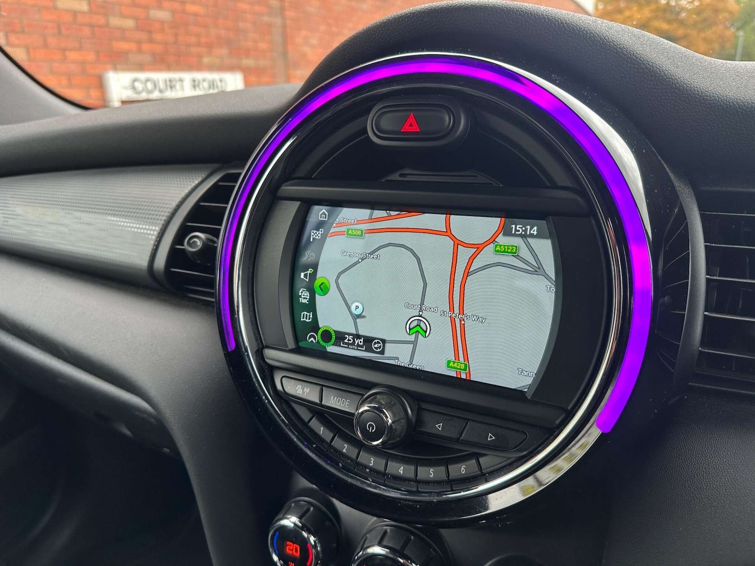 Used MINI Convertible 2019 for sale - 76946154: Photo 19