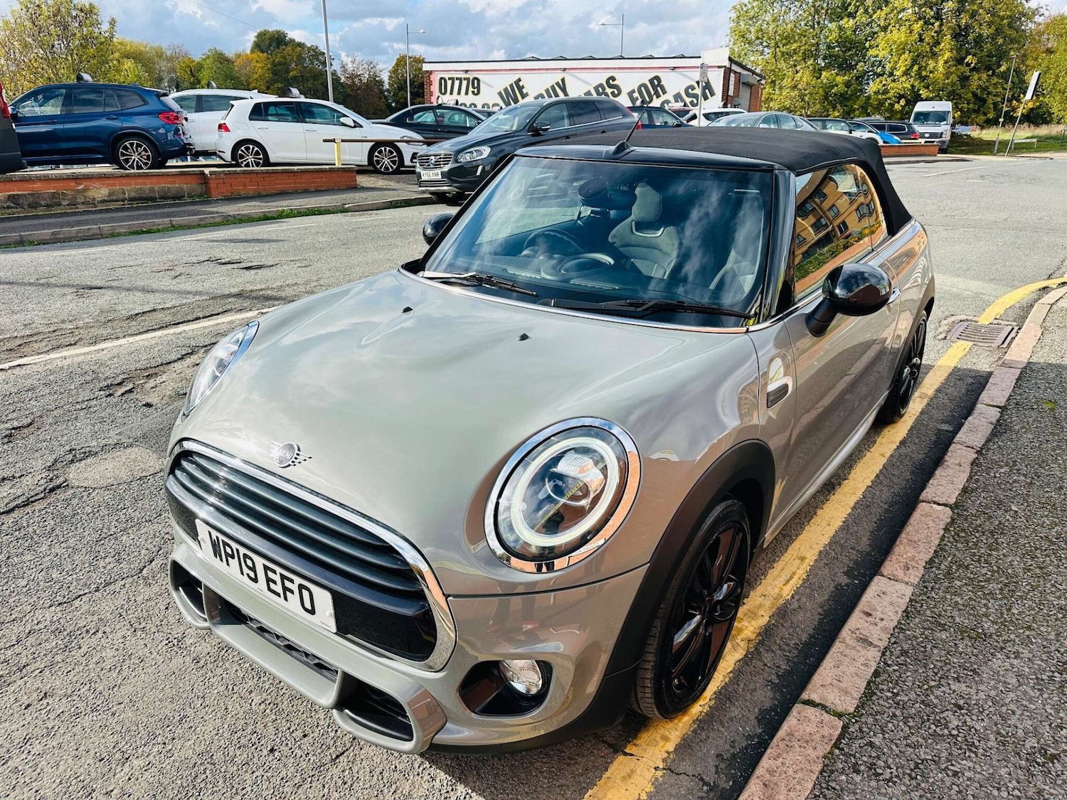Used MINI Convertible 2019 for sale - 76946154: Photo 5