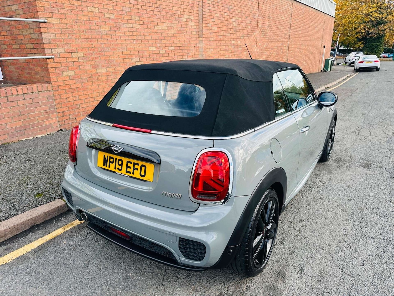 Used MINI Convertible 2019 for sale - 76946154: Photo 8