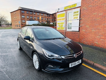 2016 - 1.6 CDTi 16V Elite Nav 5dr