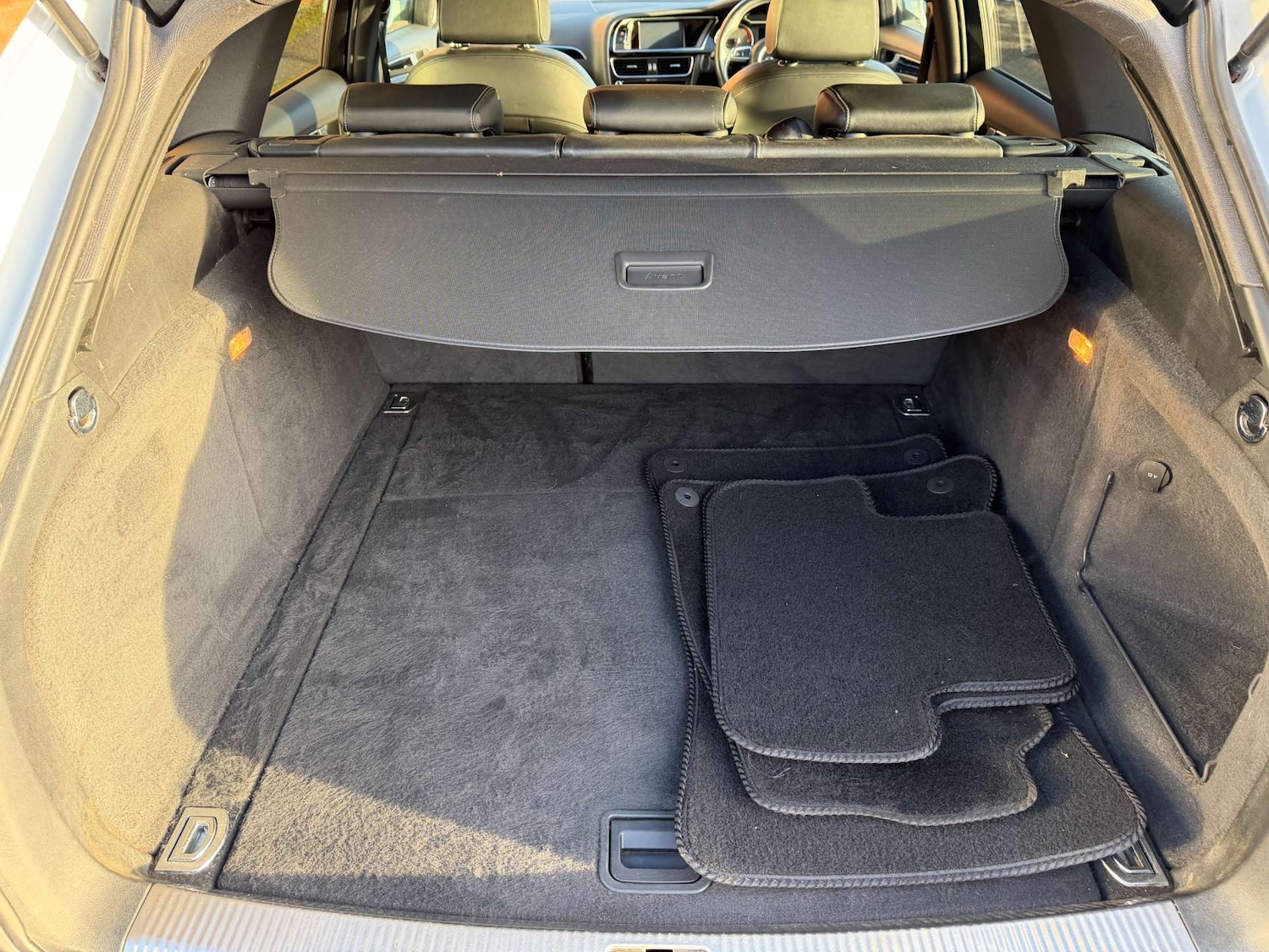 Used Audi A4 2014 for sale - 77200702: Photo 16