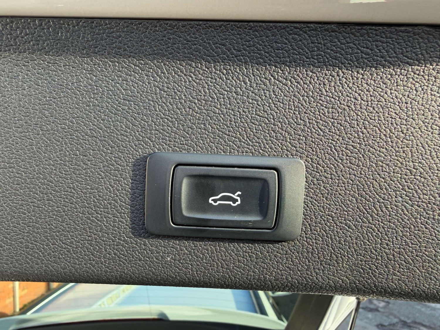 Used Audi A4 2014 for sale - 77200702: Photo 18