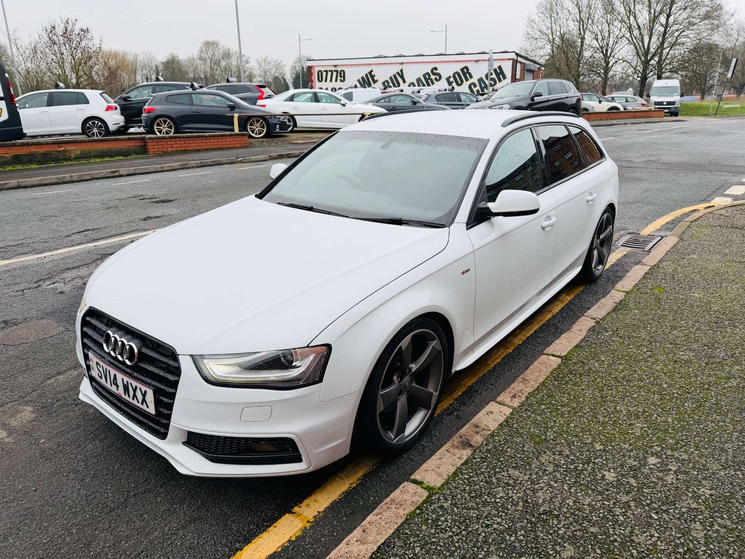 Used Audi A4 2014 for sale - 77200702: Photo 3