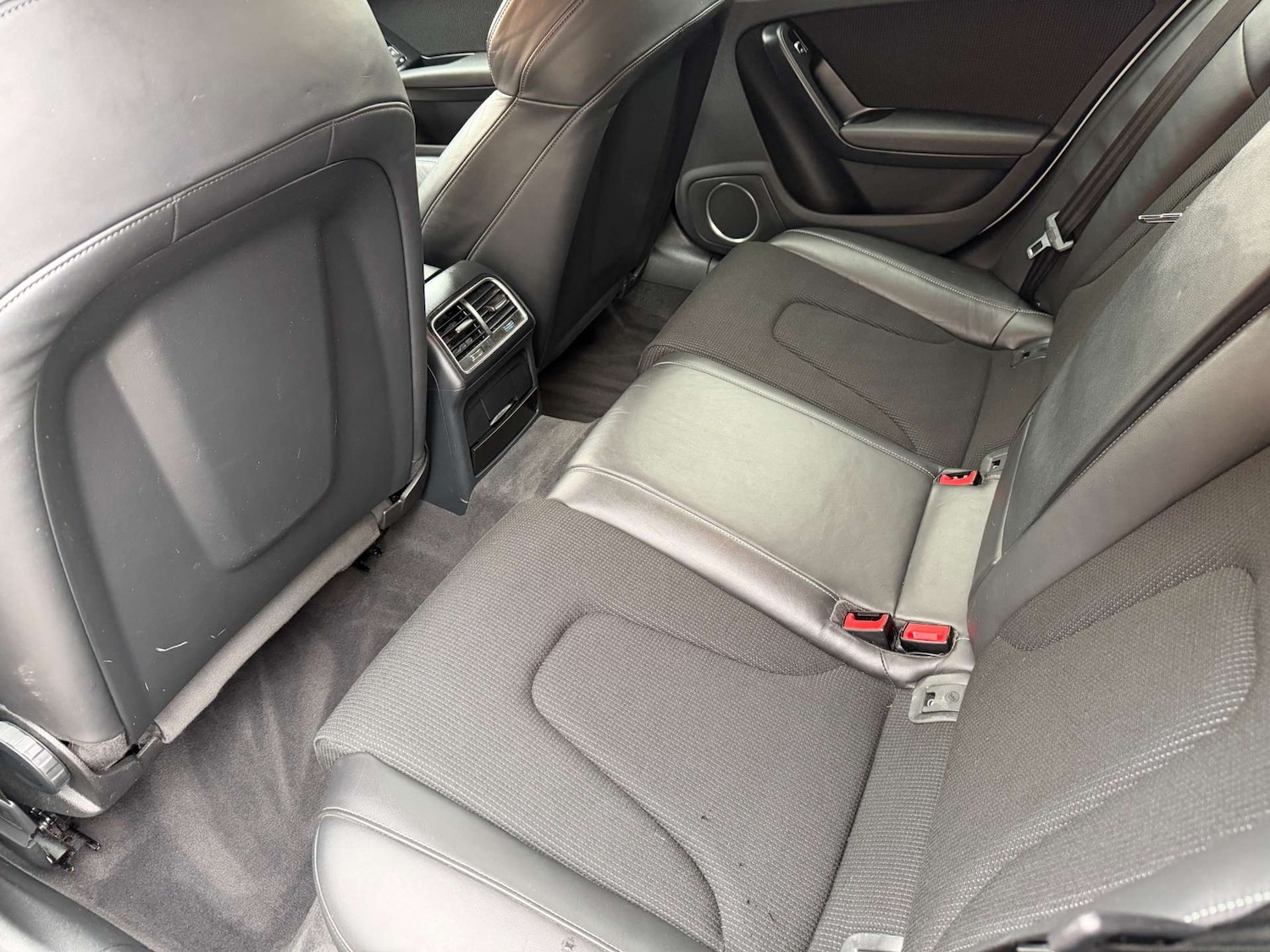 Used Audi A4 2014 for sale - 77200702: Photo 9