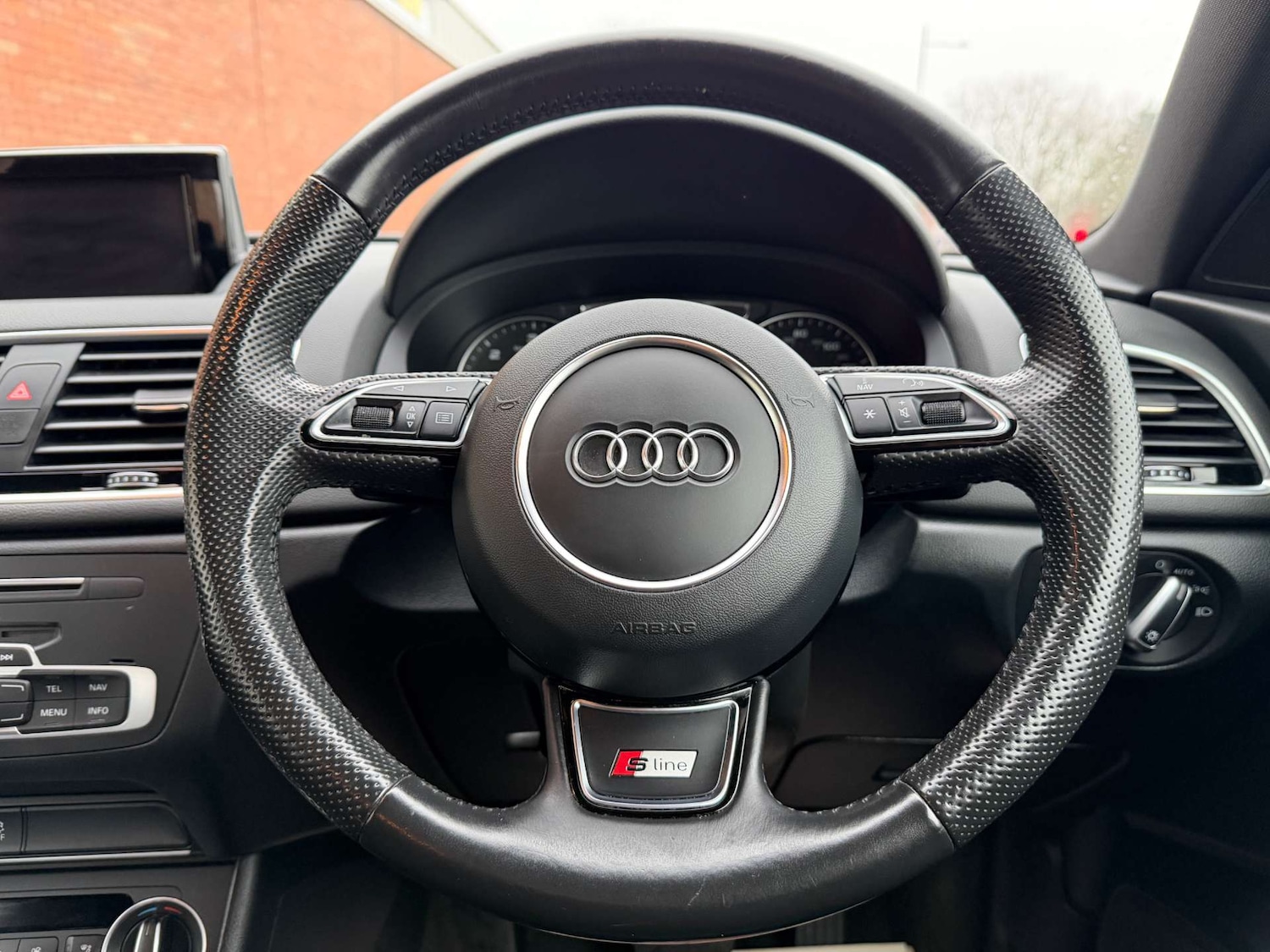 Used Audi Q3 2017 for sale - 77413348: Photo 17