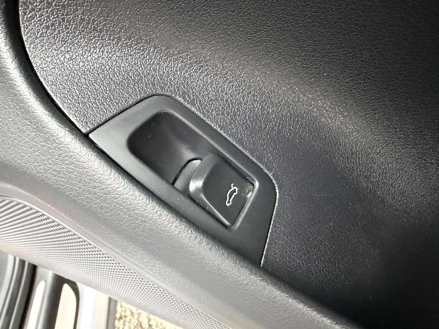 Used Audi Q3 2017 for sale - 77413348: Photo 28