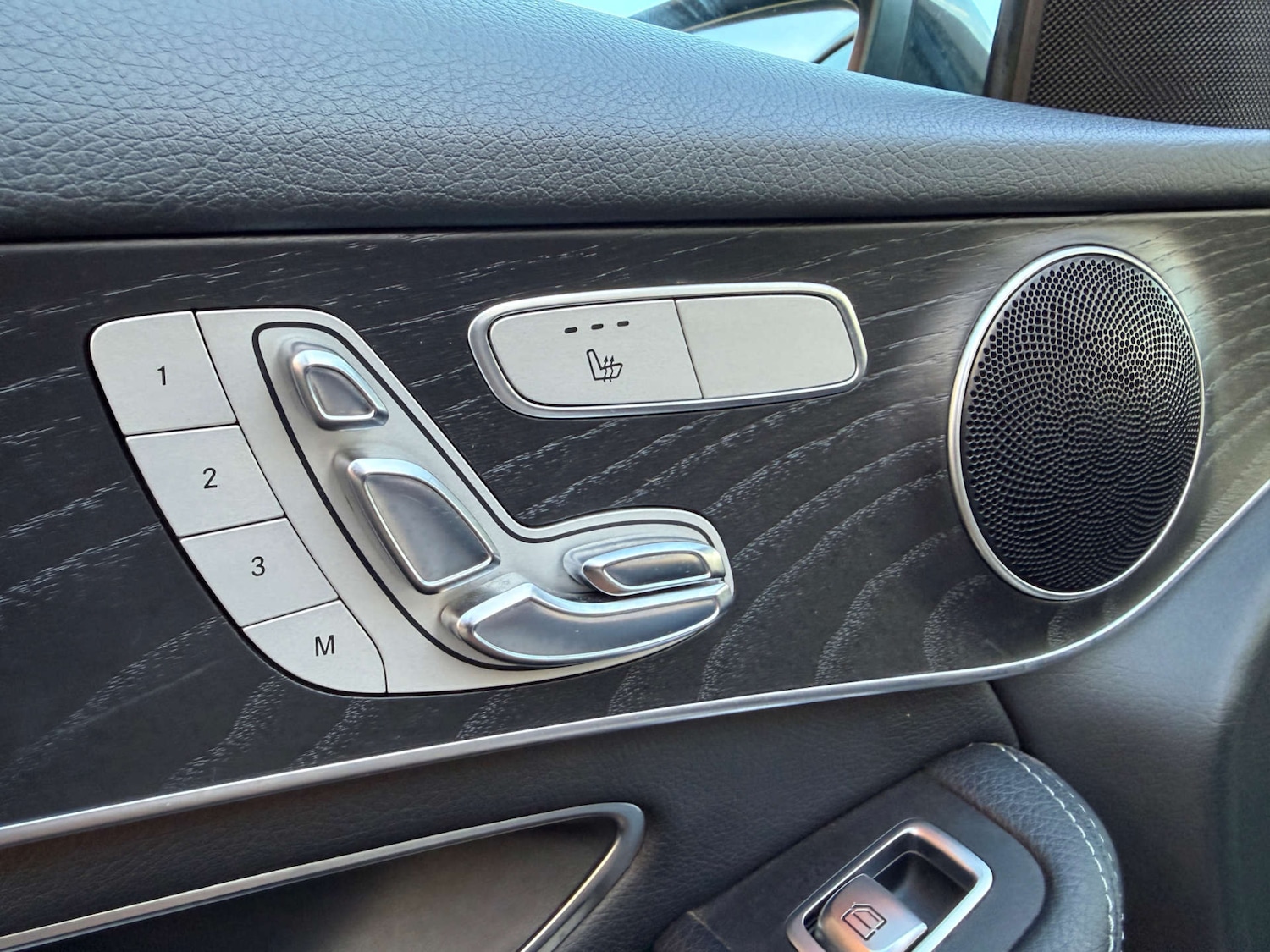 Used Mercedes-Benz GLC 2017 for sale - 77888841: Photo 22