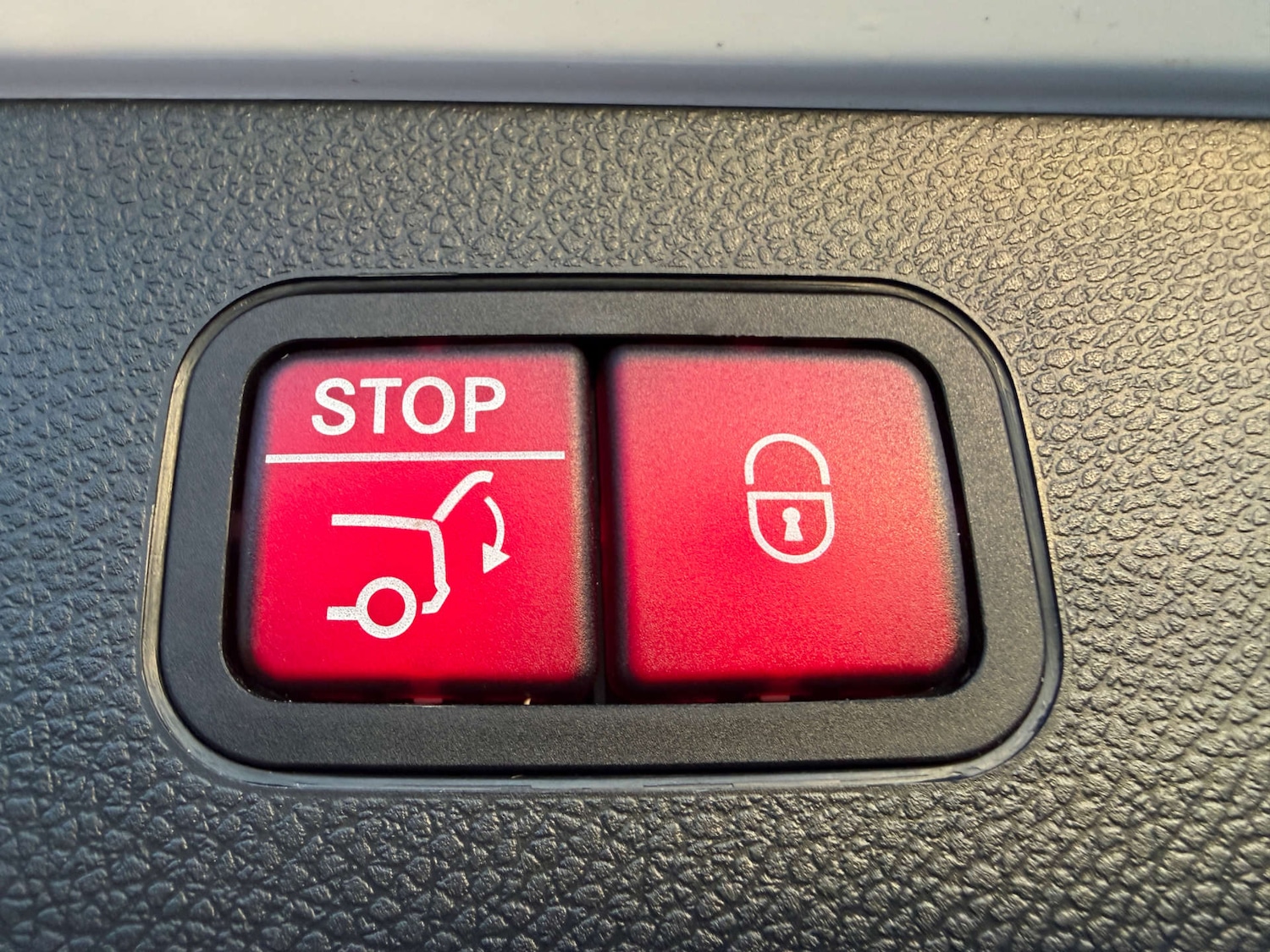 Used Mercedes-Benz GLC 2017 for sale - 77888841: Photo 29