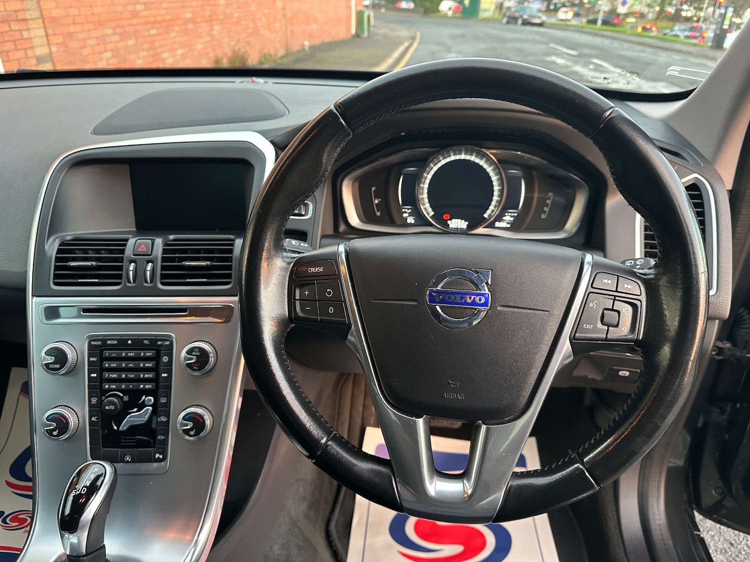 Used Volvo XC60 2016 for sale - 76946161: Photo 18