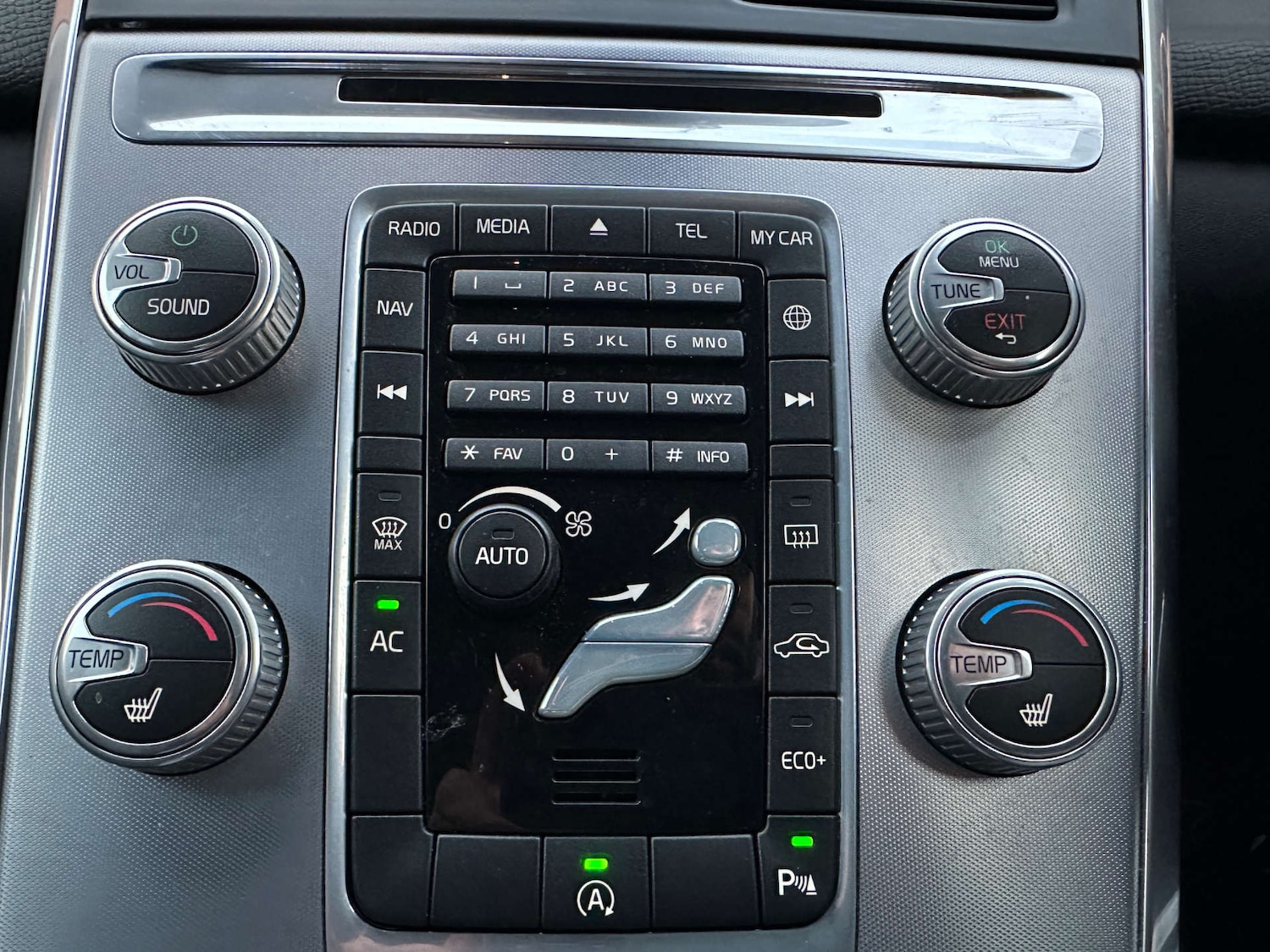 Used Volvo XC60 2016 for sale - 76946161: Photo 29