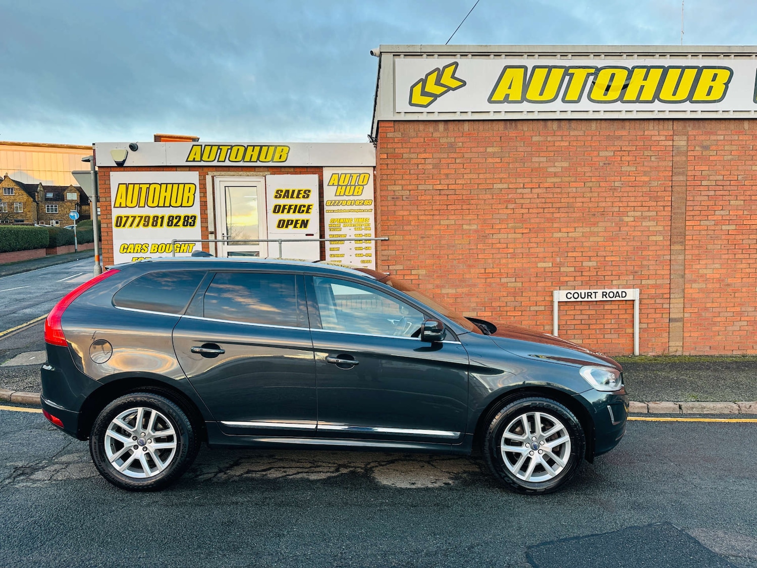 Used Volvo XC60 2016 for sale - 76946161: Photo 3