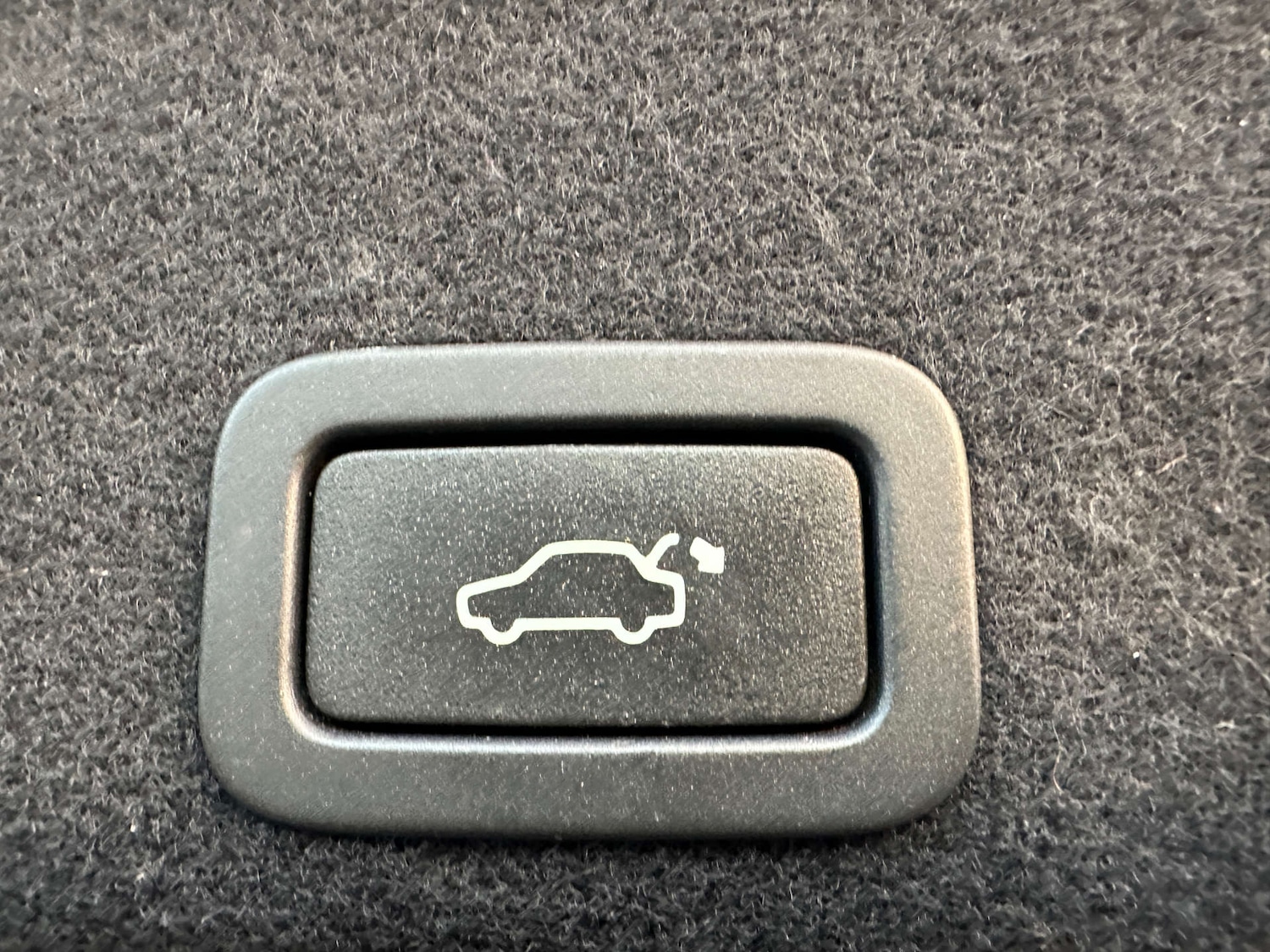 Used Volvo XC60 2016 for sale - 76946161: Photo 33