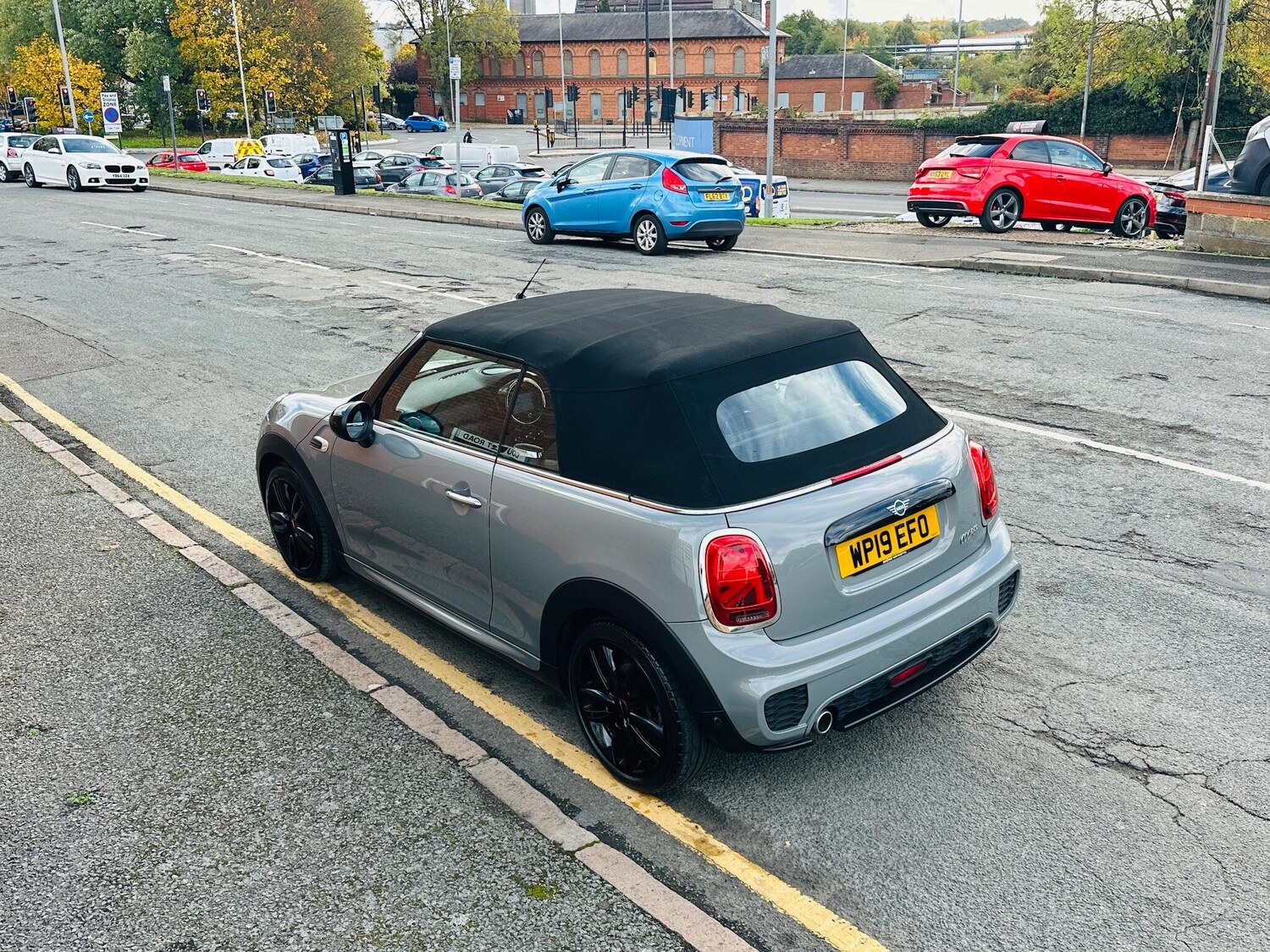 Used MINI Convertible 2019 for sale - 76315159: Photo 9