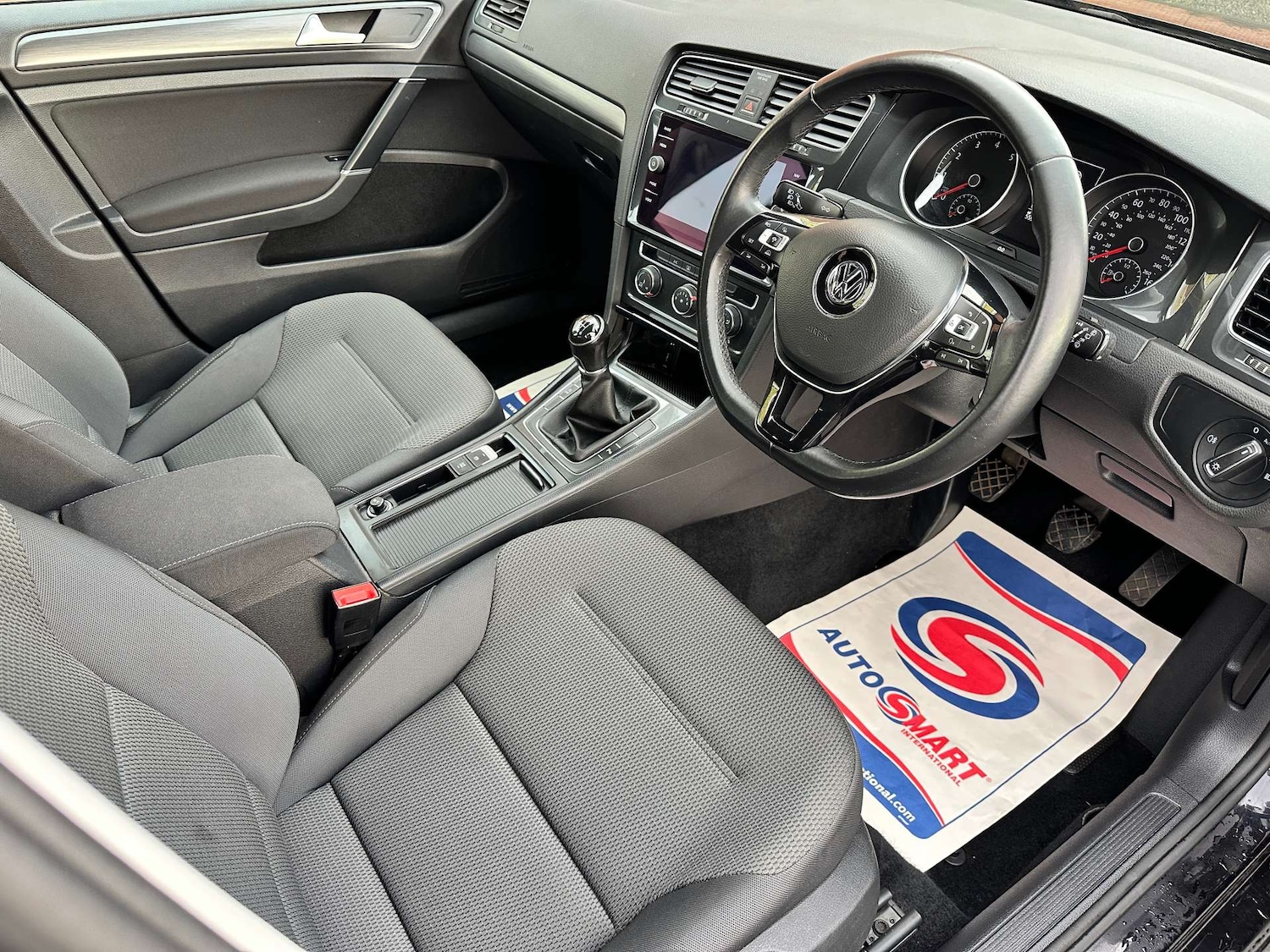 Used Volkswagen Golf 2017 for sale - 76946158: Photo 15