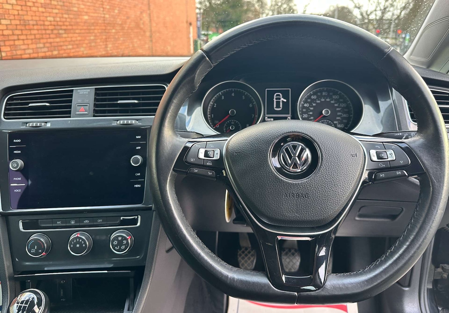 Used Volkswagen Golf 2017 for sale - 76946158: Photo 23