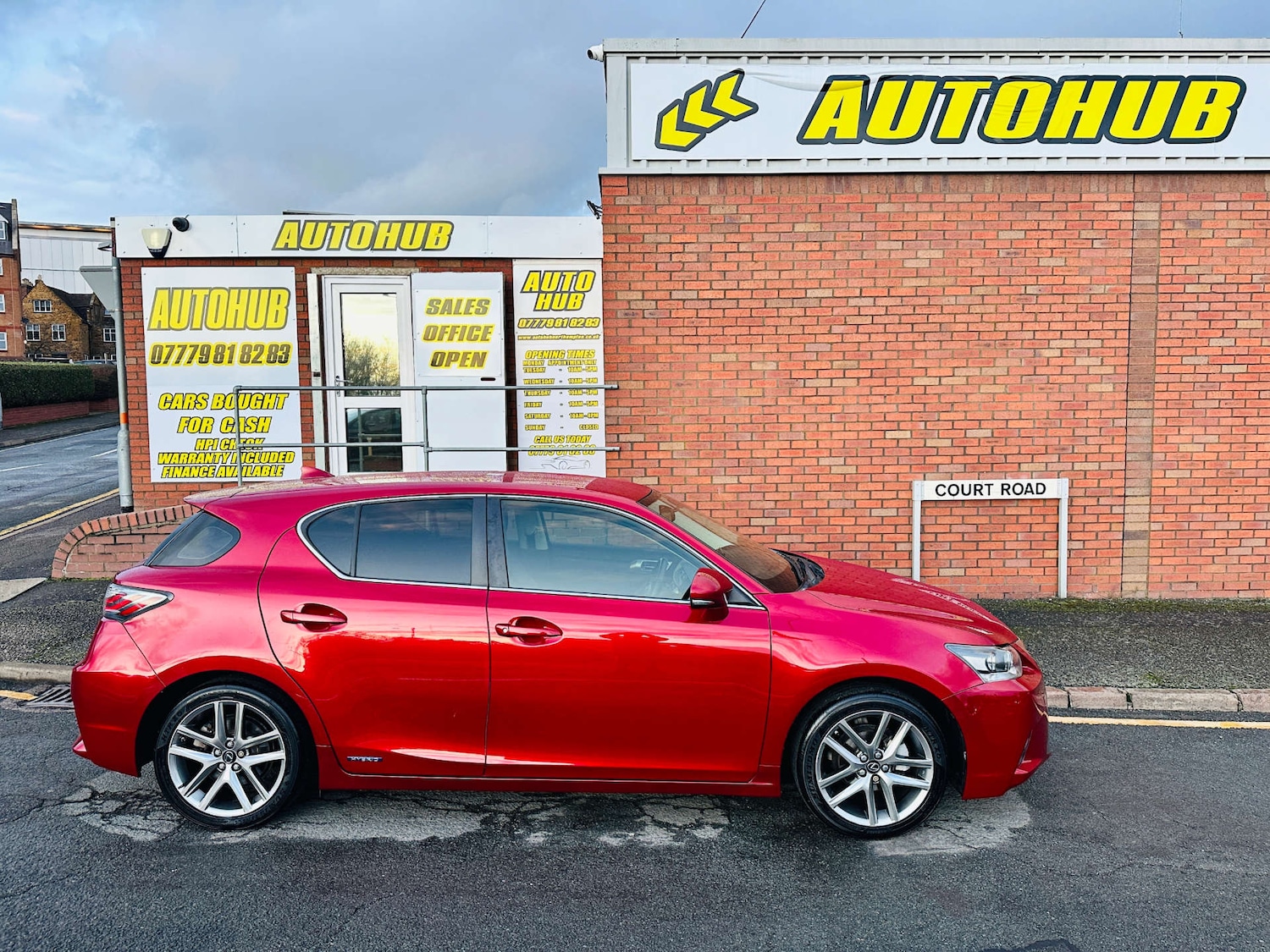 Used Lexus CT 2017 for sale - 76946151: Photo 3
