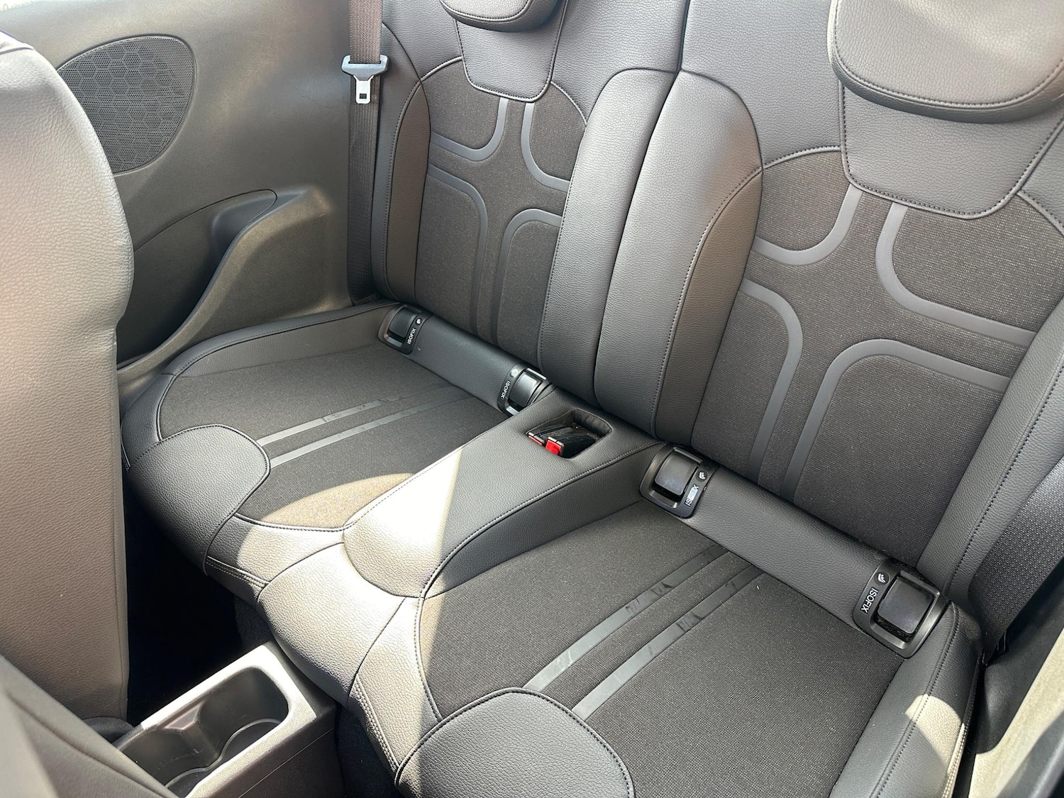 Used Vauxhall ADAM 2015 for sale - 76227933: Photo 11